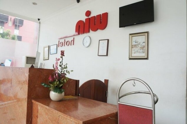 Win Hotel Blok M - Photo4