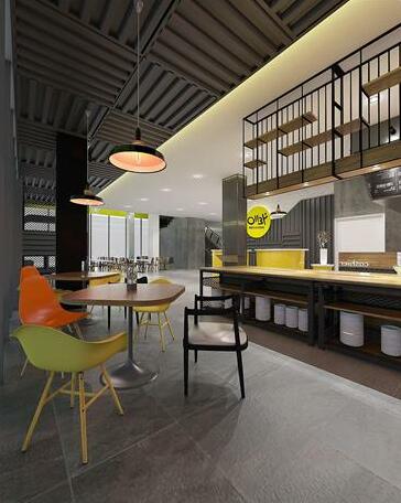 Yello Hotel Manggarai - Photo4