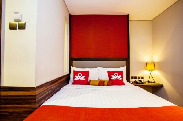 ZEN Premium Blok M Palatehan - Photo2