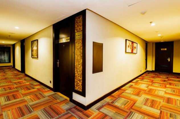 ZEN Premium Blok M Palatehan - Photo5