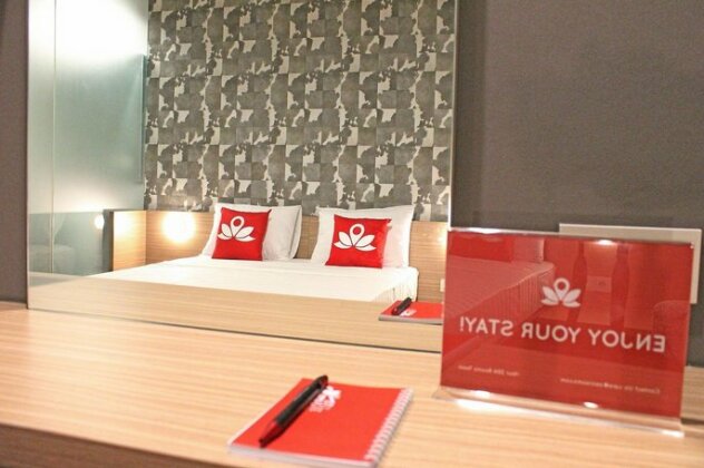 ZEN Premium Sampoerna Strategic Square - Photo2