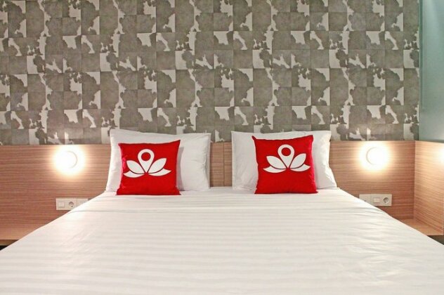 ZEN Premium Sampoerna Strategic Square - Photo5