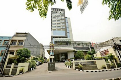 ZEN Rooms Bandengan Selatan