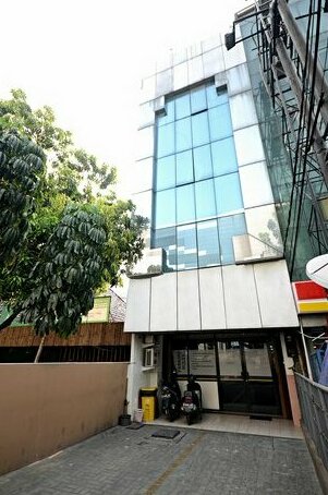 ZEN Rooms Cideng Barat