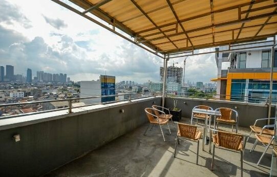 ZEN Rooms Cideng Timur Raya - Photo2
