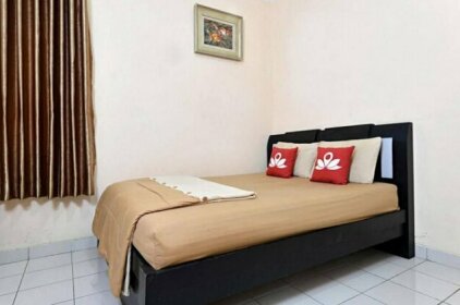 ZEN Rooms Karet Tengsin