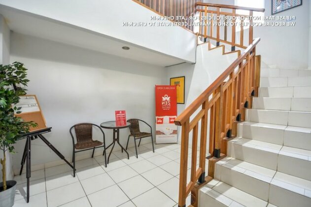 ZEN Rooms Puri Indah Syariah - Photo3