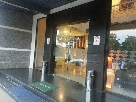 Zuzu Pasar Minggu - Photo2