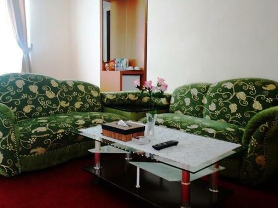 Cosmo Hotel - Photo2