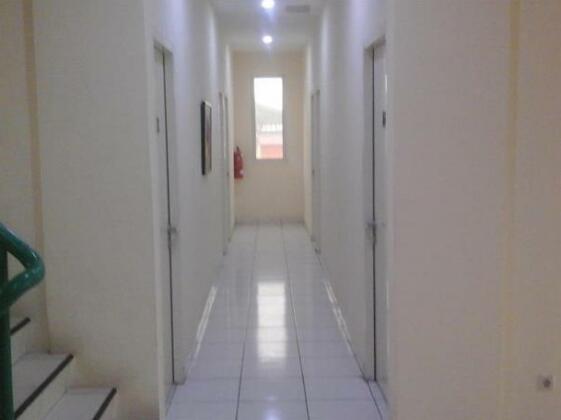 Hotel J8