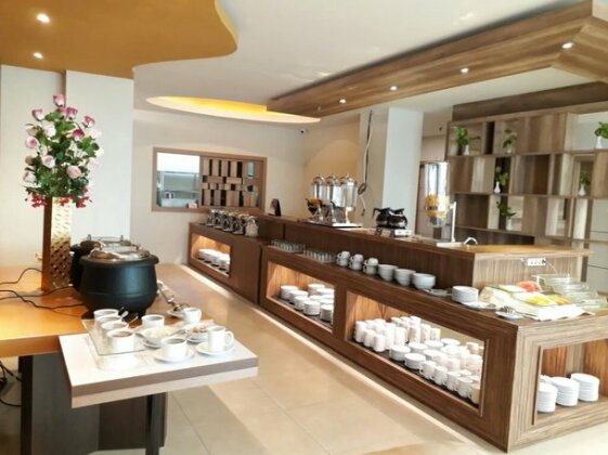 Infinity Hotel by Tritama Hospitality - Photo2