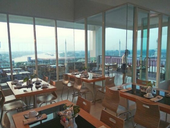 Infinity Hotel by Tritama Hospitality - Photo5
