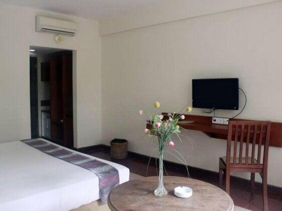 Ratu Hotel & Resort - Photo4