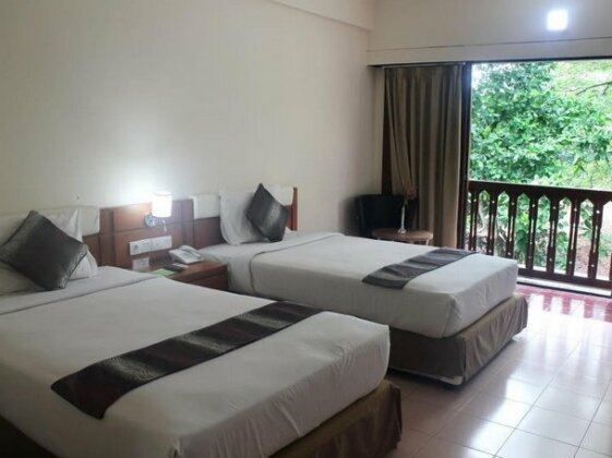 Ratu Hotel & Resort - Photo5