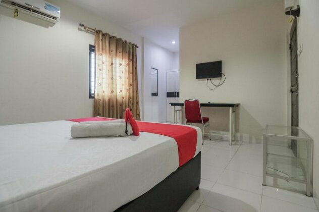 RedDoorz near Jamtos Jambi - Photo4