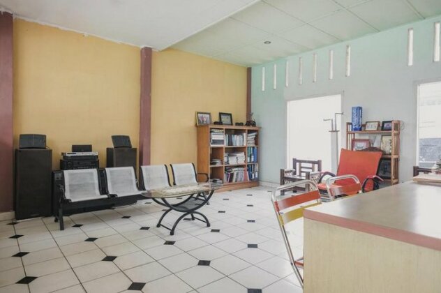 RedDoorz Syariah @ Pasir Putih Jambi - Photo2