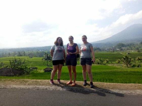 Dina Home Stay - Photo3
