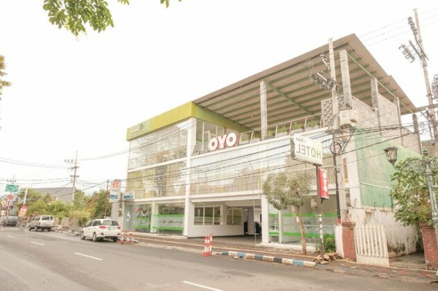 Ebizz Hotel Jember - Photo2