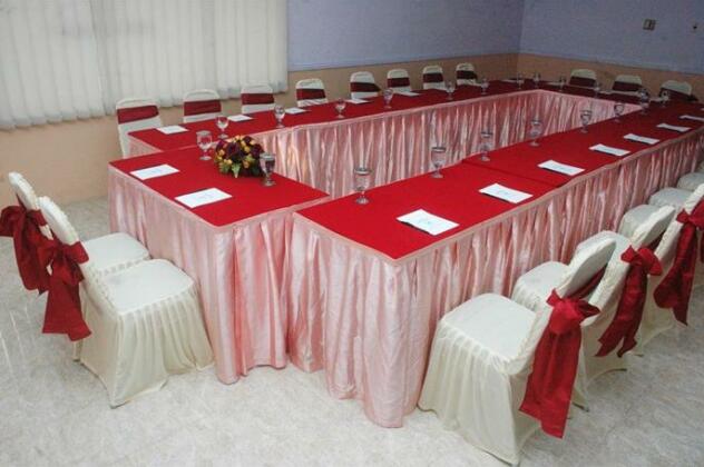 Hotel Bandung Permai - Photo2