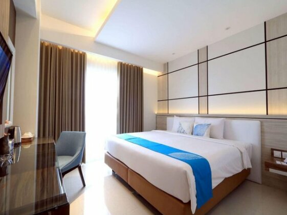 Hotel Dafam Lotus Jember - Photo2