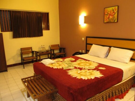 Lestari Hotel - Photo3