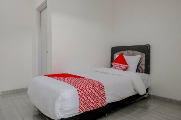 OYO 1176 J3 Residence Syariah - Photo2
