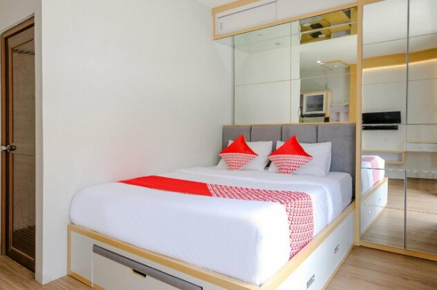 OYO 1352 Jember Town Square Residence - Photo2