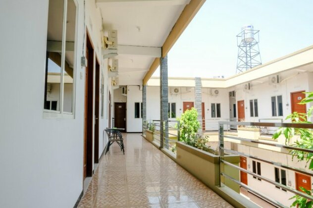 OYO 1939 De Zity Family Residence - Photo5