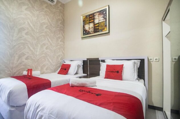 RedDoorz Syariah @ Hotel 91 Jember - Photo4