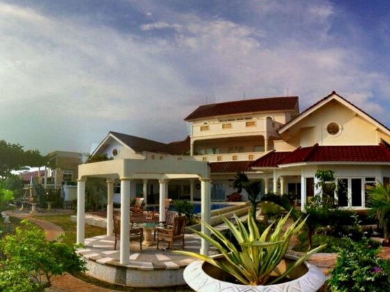 Bayfront Villa Jepara - Photo3