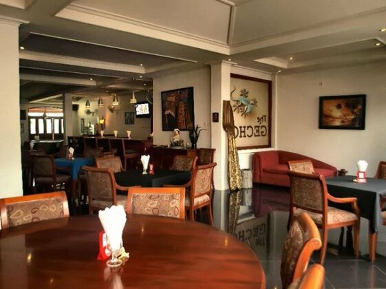 The Gecho Inn Town - Photo2