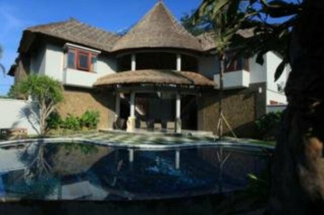Abi Bali Resort and Villa - Photo4