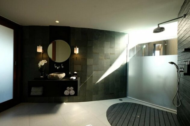 Dacolina House - Photo5