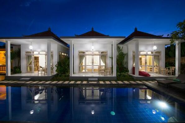 Famous 6BR Pool Villa in Jimbaran Bali - Photo2