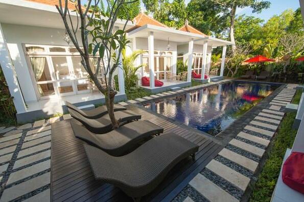 Famous 6BR Pool Villa in Jimbaran Bali - Photo3