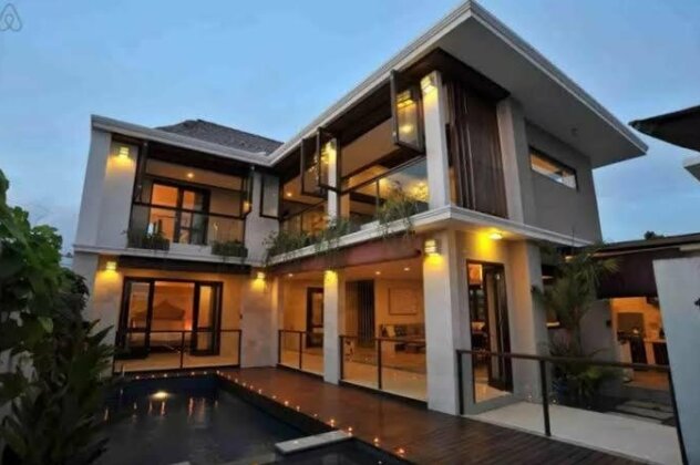 Indah Balangan Villa