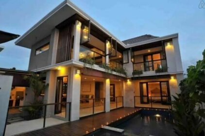 Indah Balangan Villa