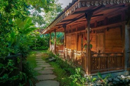 Kapungkur Villa