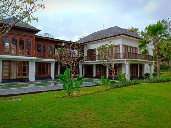 Kayumera Villa Jimbaran - Photo2