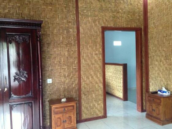 Orange Balangan Bungalow - Photo4