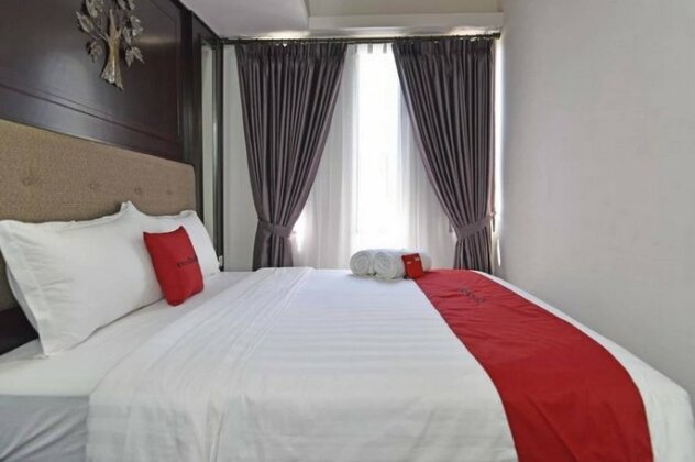 RedDoorz Plus near Pantai Jimbaran - Photo4