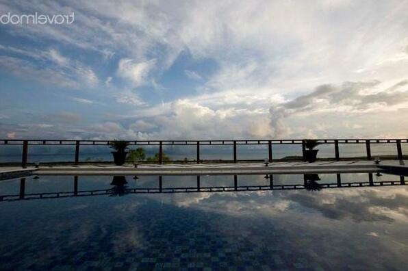 Royalty 6 Bedroom Villa with Ocean view - Photo5