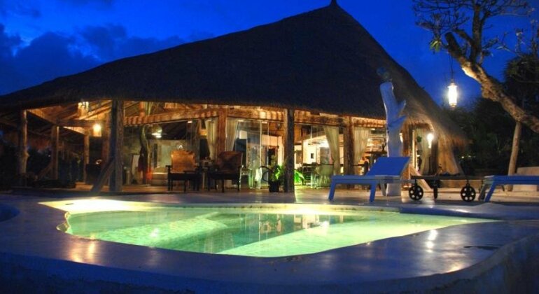 Sel Hut