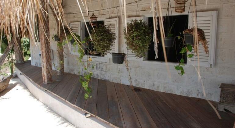 Sel Hut - Photo2