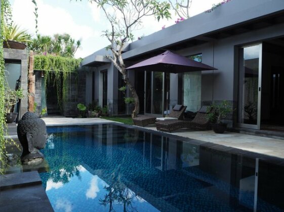 Temple Tree Bali Villas - Photo3