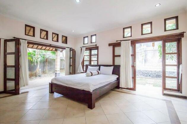 Villa Fortuna Jimbaran - Photo4