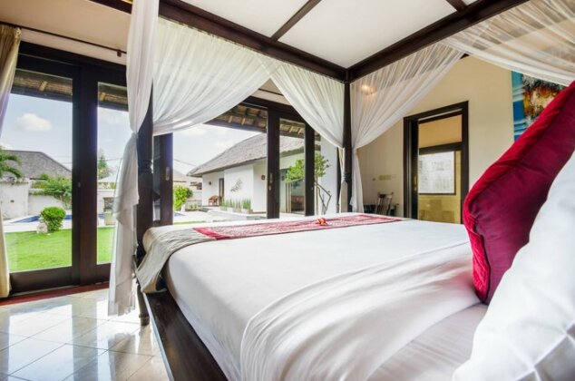 Villa Mukta Jimbaran - Photo5
