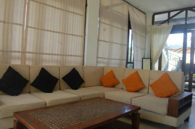 Villa Tentram Puri Gading - Photo2