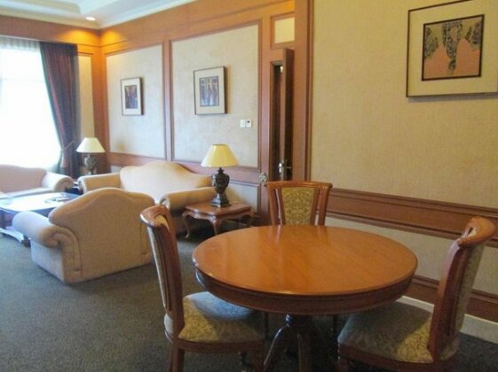 Elty Suites Lesung Batu - Photo4