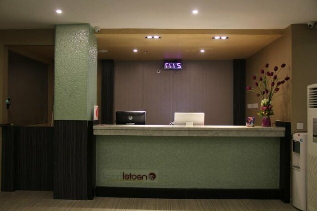 Neotel Hotel City Centre - Photo2
